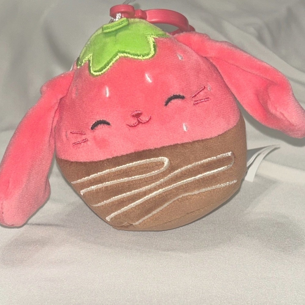 Squishmallows Gunda the Chocolate Strawberry Rabbit #2669 Easter Clip 3.5 inch